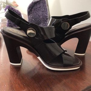 Tod’s brown patent leather sandals. Like new!!